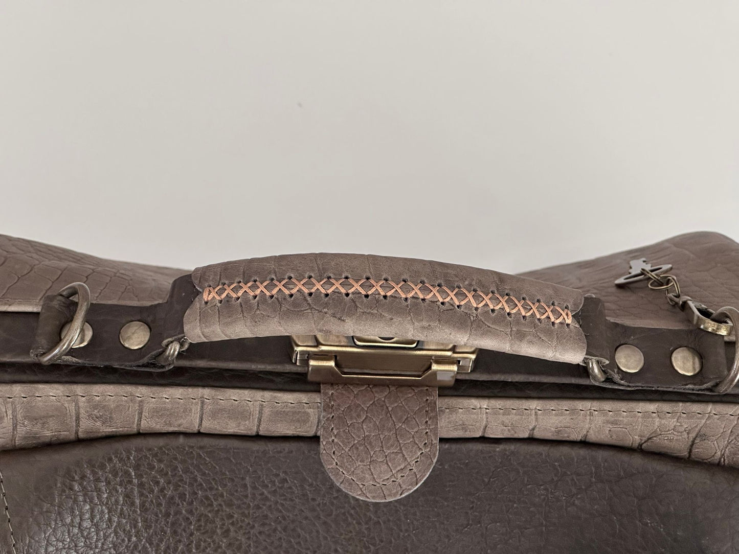 Sandra – Classic Doctor Bag (1/1)