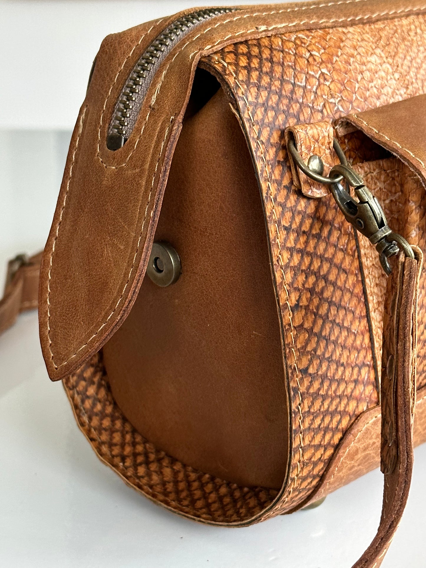 Bruine visleren tas