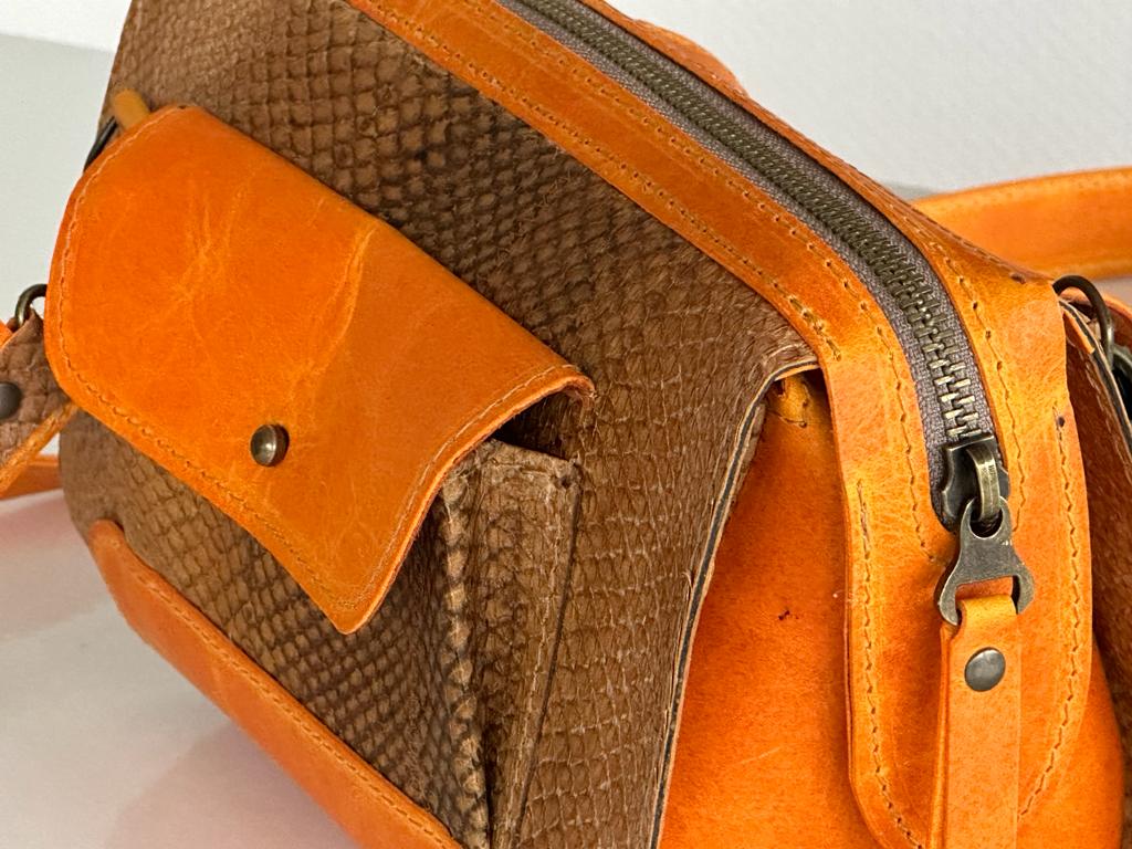 Oranje combi visleer tasje