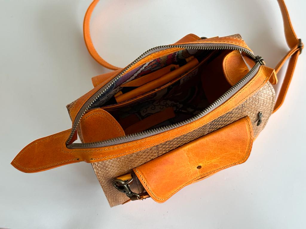 Oranje combi visleer tasje