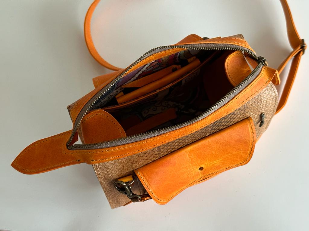 Oranje combi visleer tasje