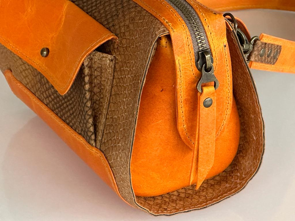 Oranje combi visleer tasje
