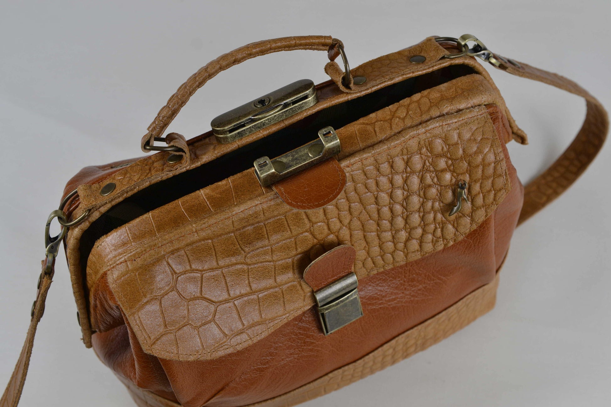 Cognac Croco - Bolsas tassen
