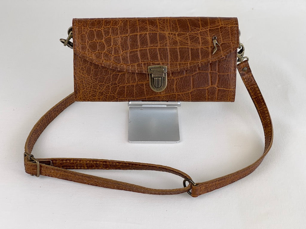 Rundlederen baggy met croco print