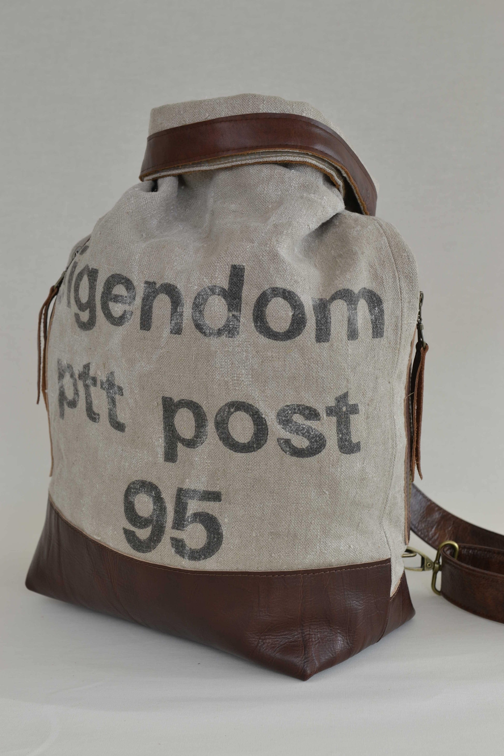 Stoere rauwe vintage tas van Bolsas tassen foto 8