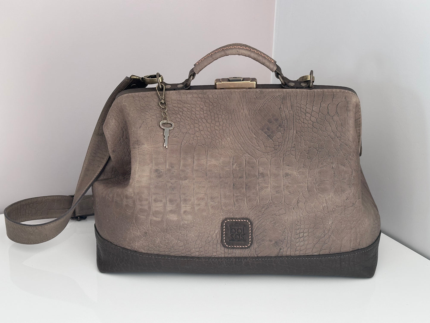 Sandra – Classic Doctor Bag (1/1)