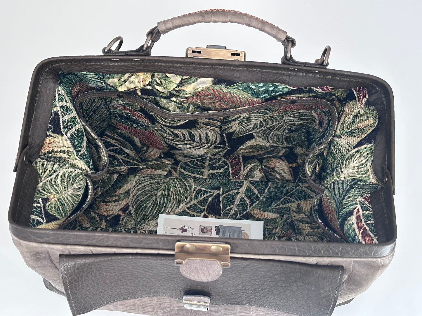 Sandra – Classic Doctor Bag (1/1)