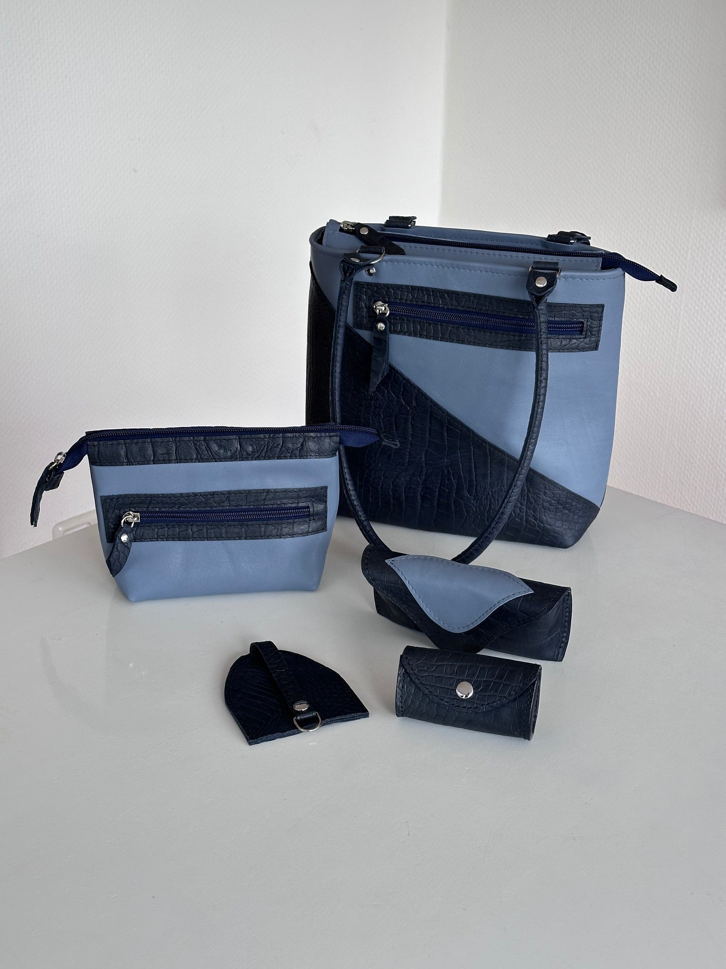 Renka – Grey Blue Atelier Shoulder Bag (1/1)