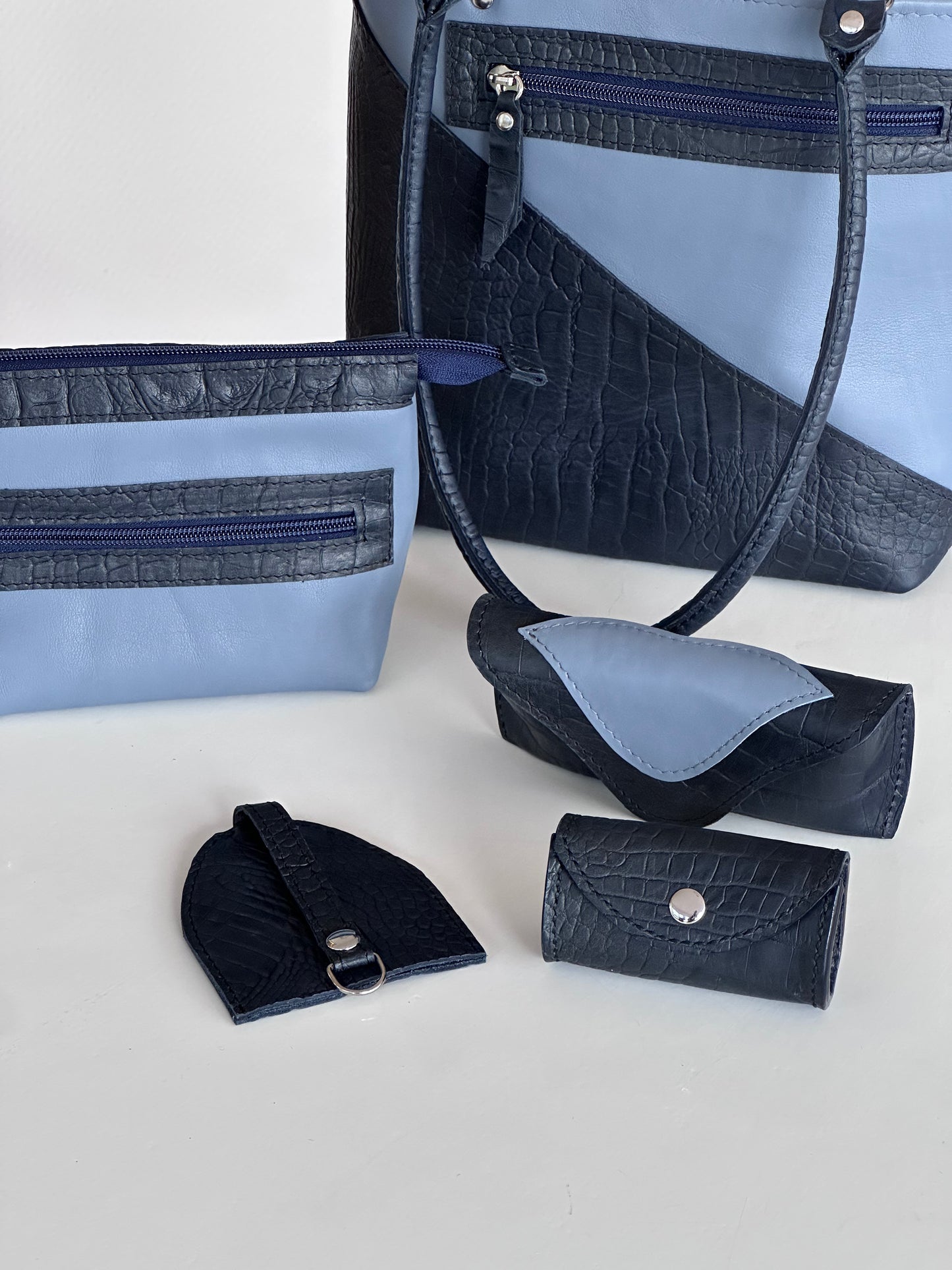 Renka – Grey Blue Atelier Shoulder Bag (1/1)