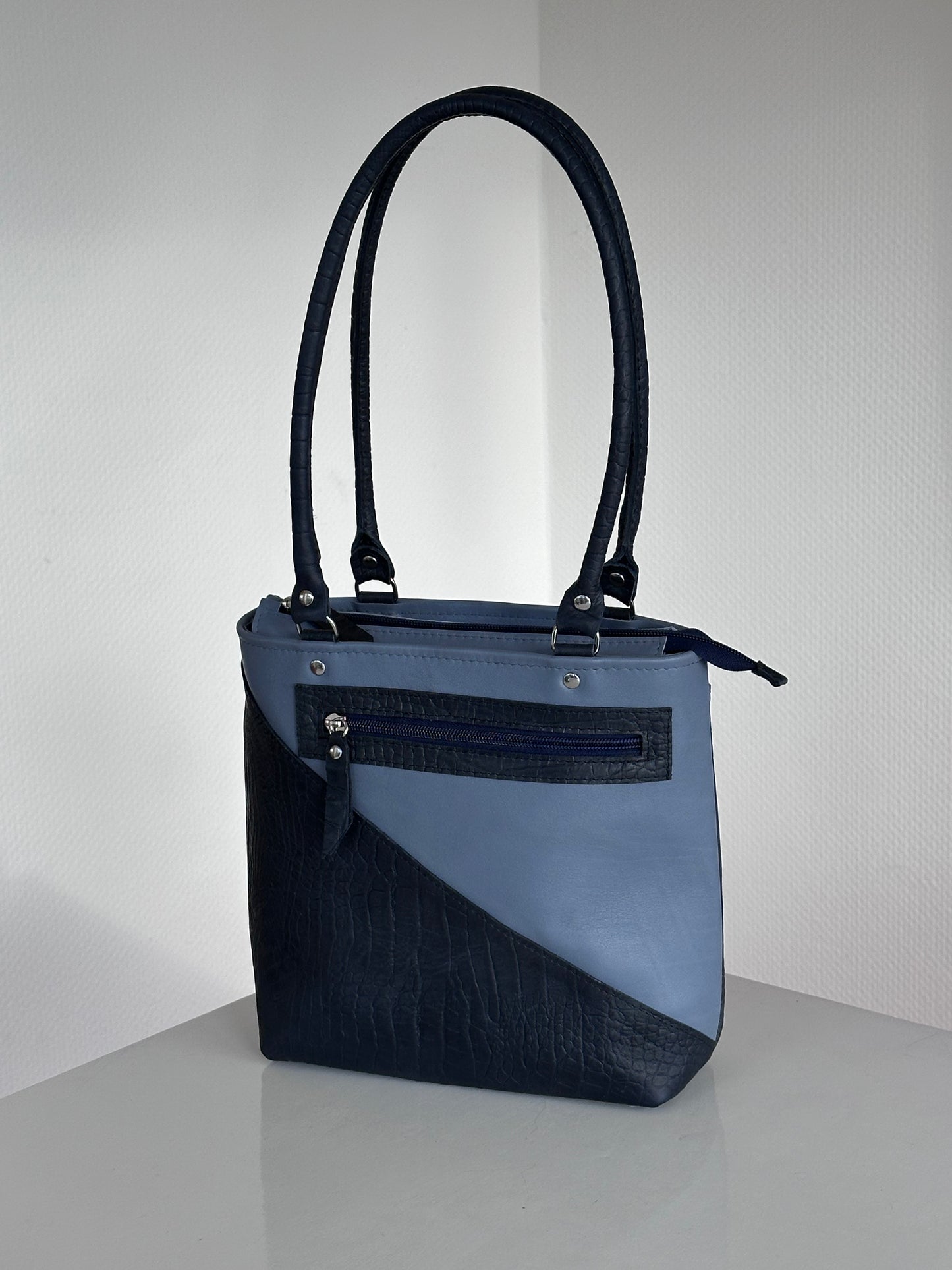 Renka – Grey Blue Atelier Shoulder Bag (1/1)